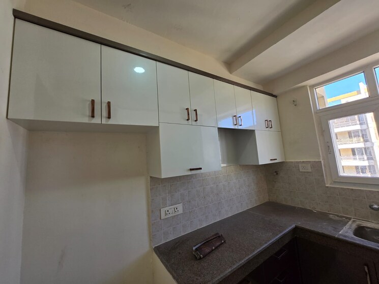 Kitchen, klj-platinum-heights 2 Bedroom 1014 Sq.Ft. Apartment In Sector 77 Faridabad 8924777