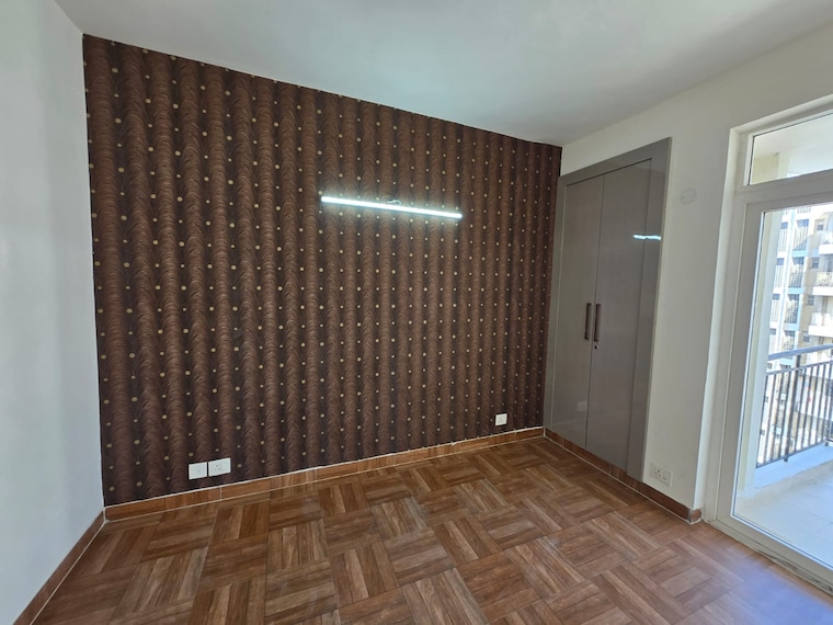 Room, klj-platinum-heights 2 Bedroom 1014 Sq.Ft. Apartment In Sector 77 Faridabad 8924777