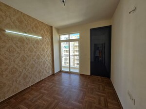 Room in 2 BHK Apartment at KLJ Platinum Heights, Sector 77 – for Sale