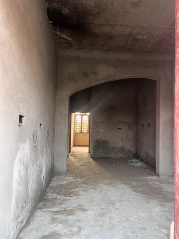 Parking in 3 BHK Independent House at Turner Road – for Sale