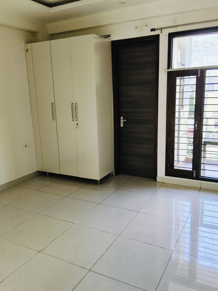 Room, housing-board-colony-sector-51 2 Bedroom 1400 Sq.Ft. Builder Floor In Sector 51 Gurgaon 8924772