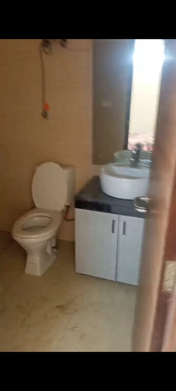 Bathroom in 3 BHK Apartment at Sidhartha Estella, Sector 103 – for Rent