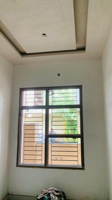 Room in 1 BHK Independent House at Vip Road – for Sale