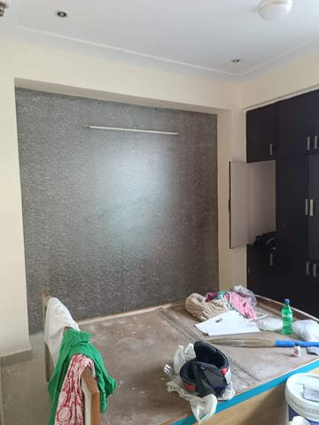 Bedroom in 2 BHK Builder Floor at DLF Green Avenue, Dlf Phase iv – for Rent