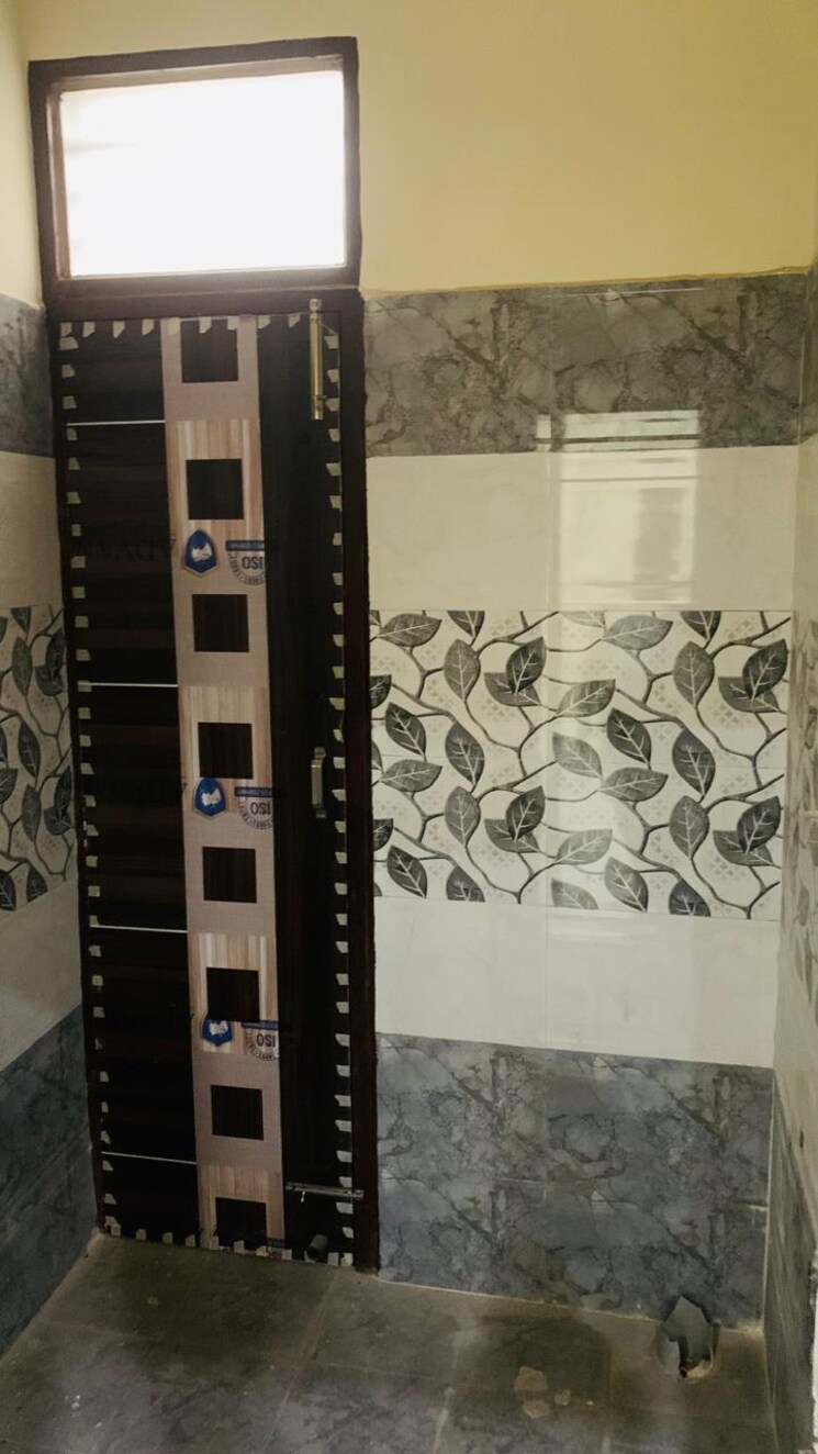 Bathroom, patiala road 1 Bedroom 70 Sq.Yd. Independent House In Patiala Road Zirakpur 8924835