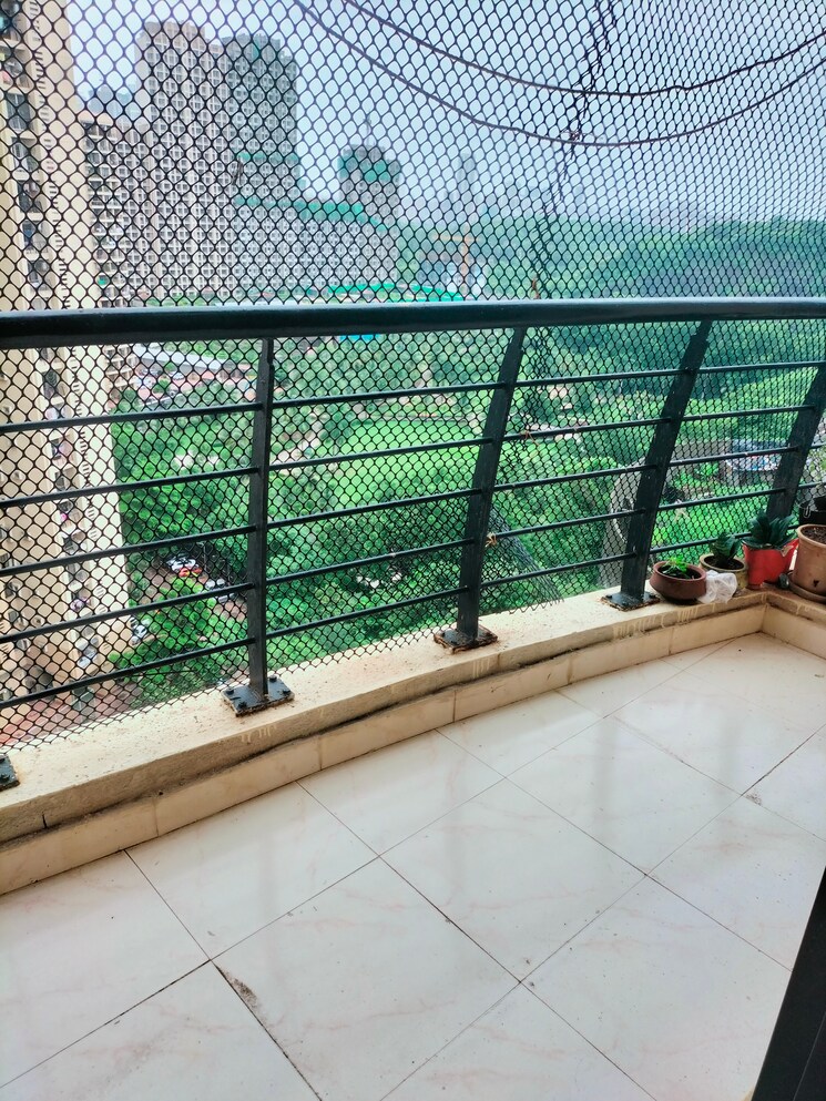 Balcony, raheja-heights-phase-2 1 Bedroom 650 Sq.Ft. Apartment In Goregaon East Mumbai 8924843