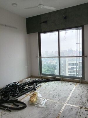 Bedroom in 3 BHK Apartment at Arkade Aura, Santacruz West – for Sale