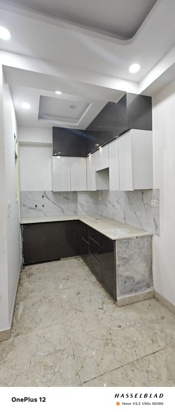 Kitchen in 2 BHK Builder Floor at Sector 73 – for Sale