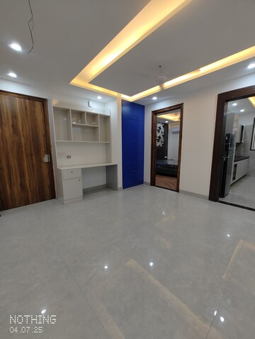 Room in 3 BHK Builder Floor at Sector 45 – for Rent