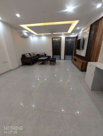 Living Room in 3 BHK Builder Floor at Sector 45 – for Rent