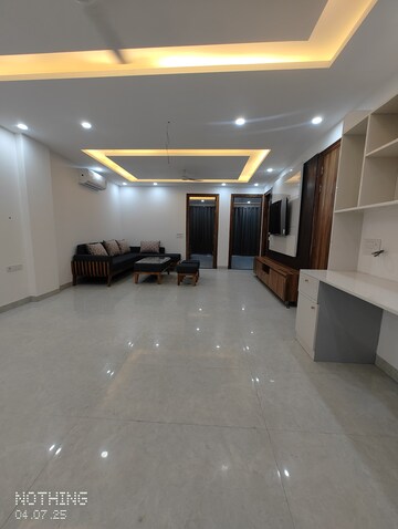 Living Room in 3 BHK Builder Floor at Sector 45 – for Rent