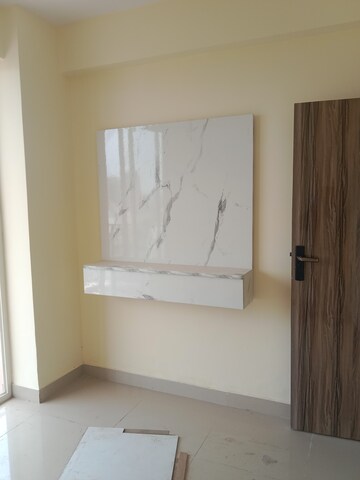 Room in 3 BHK Apartment at ROF Alante, Sector 108 – for Rent