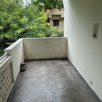 Balcony in 3 BHK Apartment at Rwa Jalvayu Vihar Noida, Sector 25 – for Rent