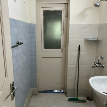 Bathroom in 3 BHK Apartment at Rwa Jalvayu Vihar Noida, Sector 25 – for Rent