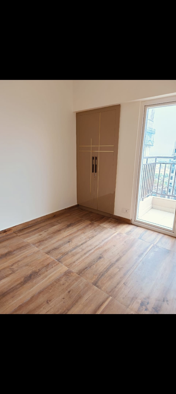 2 BHK Apartment For Rent in Ace Divino