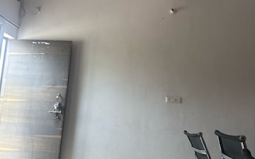 Shop at Karyan Citywalk, Wave City – for Sale