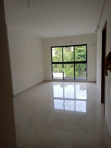 Room in 3 BHK Apartment at Godrej Urban Park, Chandivali – for Rent