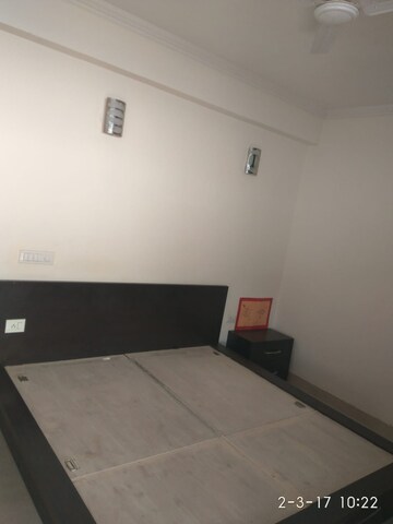 Furnished Amenities in 3 BHK Apartment at Shree Kripaluji Apartment, Sector 52 – for Rent