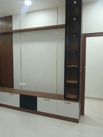 Furnished Amenities in 2 BHK Apartment at Manikonda – for Rent