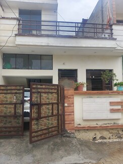 3 BHK + Pooja Room,Servant Room,Study Room,Extra Room Independent House For Sale in Highland Park Chandigarh