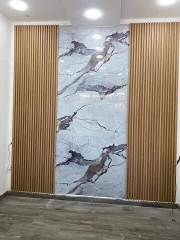 Room in 3 BHK Apartment at Igi Airport Area – for Sale