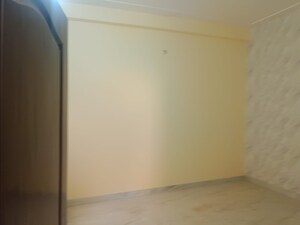 Room in 2 BHK Independent House at Deva Road – for Sale