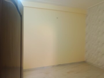 Room in 2 BHK Independent House at Deva Road – for Sale
