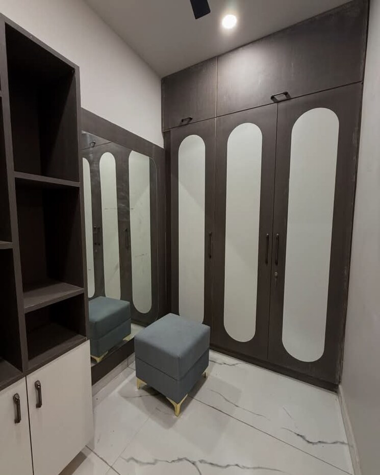 Room, igi airport area 3 Bedroom 1000 Sq.Ft. Apartment In Igi Airport Area Delhi 8925064