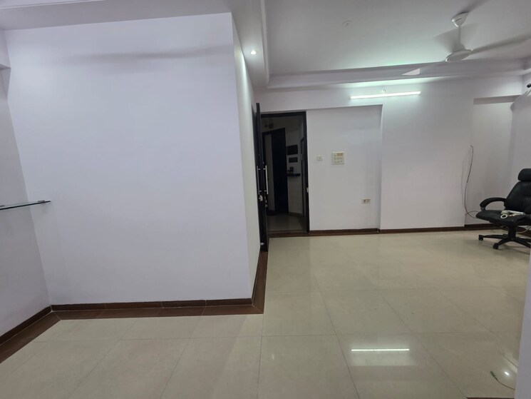 Room, symphony-towers-kandivali-west 2.5 Bedroom 850 Sq.Ft. Apartment In Kandivali West Mumbai 8925087