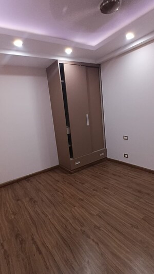 Room in 4 BHK Builder Floor at Greater Kailash ii – for Sale