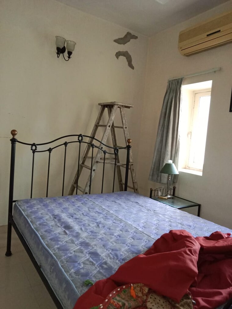 Bedroom, maharani bagh 4 Bedroom 1811 Sq.Ft. Independent House In Maharani Bagh Delhi 8925111