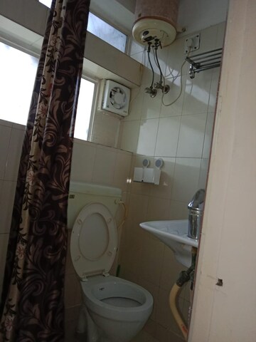 Bathroom in 6 BHK Independent House at Maharani Bagh – for Sale