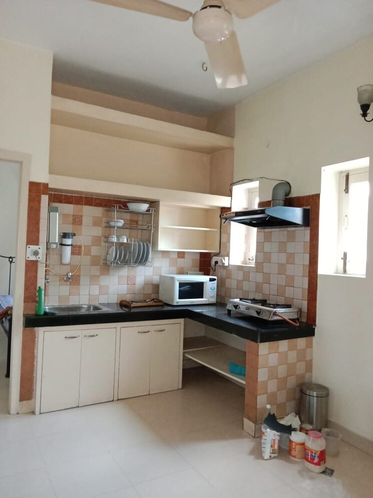 Kitchen, maharani bagh 4 Bedroom 1811 Sq.Ft. Independent House In Maharani Bagh Delhi 8925111