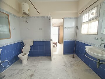 Attached Bathroom in 3 BHK Apartment at Royal Homes Tarnaka, Tarnaka – for Rent