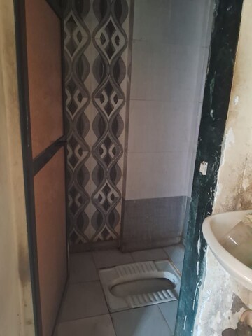 Bathroom in 1 BHK Apartment at Dombivli East – for Rent