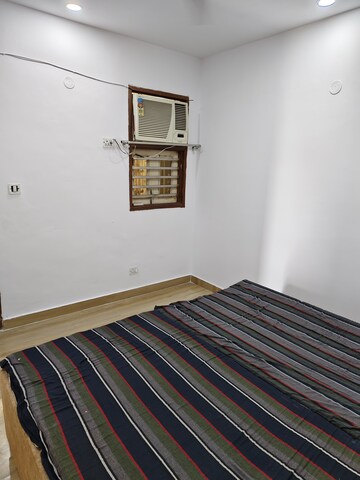 Furnished Amenities in 1 BHK Builder Floor at Saket – for Rent
