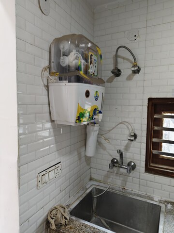 Bathroom in 1 BHK Builder Floor at Saket – for Rent
