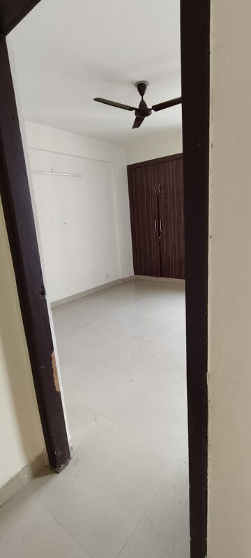 Room in 2 BHK Apartment at Logix Blossom Greens, Sector 143 – for Sale