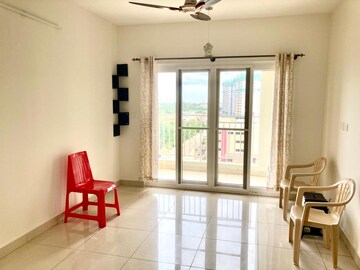 Room in 2 BHK Apartment at Shriram Luxor, Hennur Road – for Rent