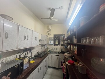 Kitchen in 2 BHK Independent House at RWA Residential Society Sector 46, Sector 46 – for Rent