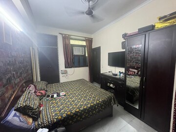 Bedroom in 2 BHK Independent House at RWA Residential Society Sector 46, Sector 46 – for Rent