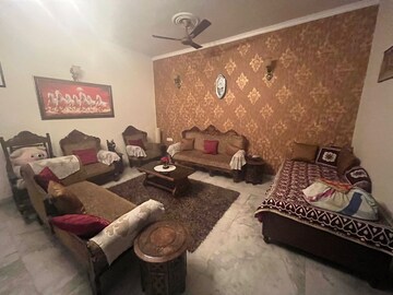 Living Room in 2 BHK Independent House at RWA Residential Society Sector 46, Sector 46 – for Rent