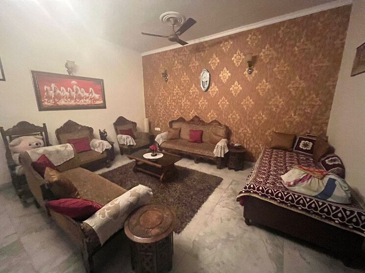 Living Room, rwa-residential-society-sector-46 2 Bedroom 1700 Sq.Ft. Independent House In Sector 46 Gurgaon 8925166