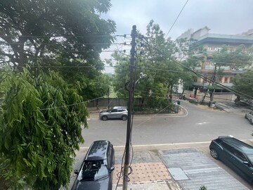 Parking in 2 BHK Independent House at RWA Residential Society Sector 46, Sector 46 – for Rent