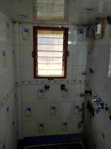 Bathroom in 1 BHK Apartment at Dombivli East – for Rent