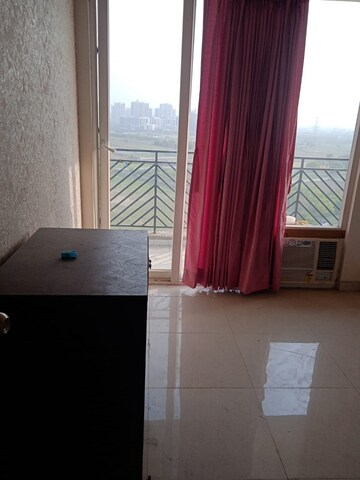 2 BHK Apartment For Rent in Signature Global Grand Iva, Sector 103