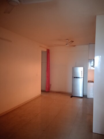 Room in 2 BHK Apartment at Signature Global Grand Iva, Sector 103 – for Rent