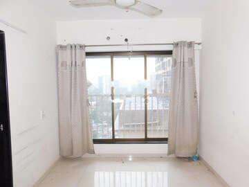 Room in 2 BHK Apartment at Bhoomi Samarth, Goregaon East – for Rent