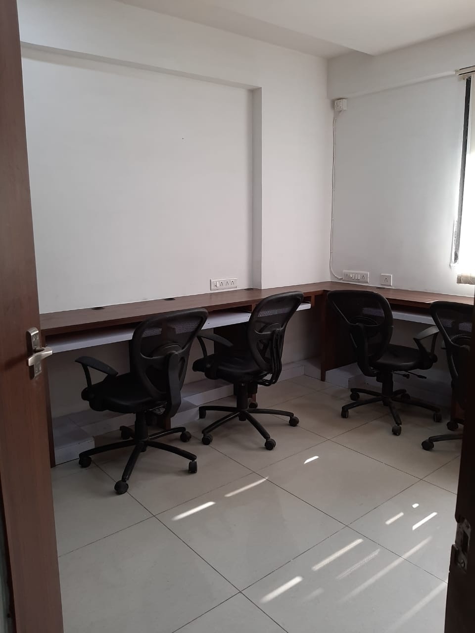 Office Space For Rent in Dev Aurum