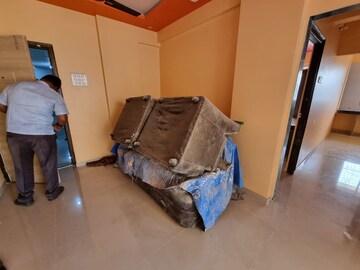 Living Room in 1 BHK Apartment at Dombivli East – for Rent